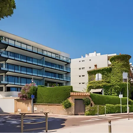 Beautiful 2br With Terrace With Sea View Palm